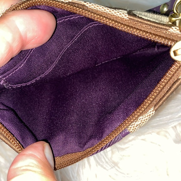 COACH small wristlet - Picture 8 of 9
